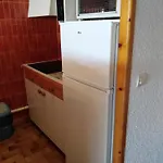 Appartement Spacieux 2 Chambres, 4 Personnes, Terrasse Vue Port , Wifi Gratuit Et Parking Prive Gratuit, Lave Linge, Congelateur, Situe Pres De La Plage, Commerces, Marche Et Restaurants *