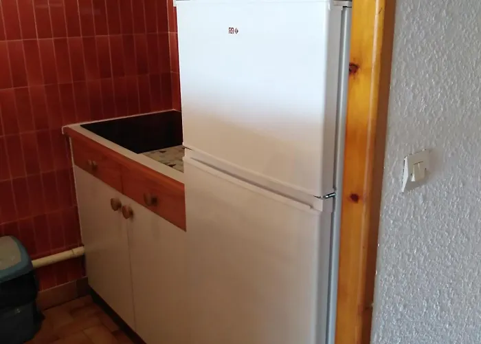 Lägenhet Spacieux 2 Chambres, 4 Personnes, Terrasse Vue Port , Wifi Gratuit Et Parking Prive Gratuit, Lave Linge, Congelateur, Situe Pres De La Plage, Commerces, Marche Et Restaurants *